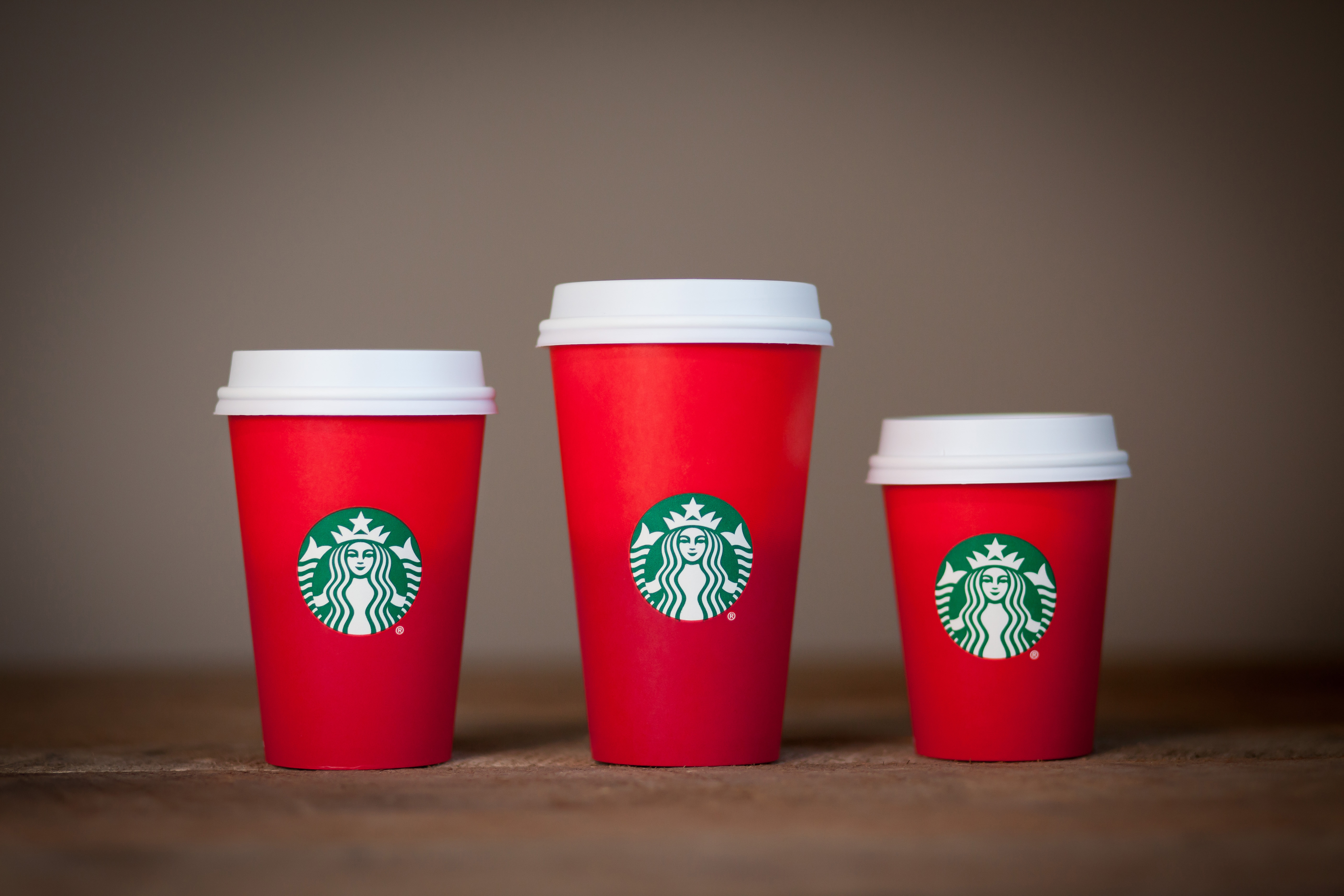 http://www.snopes.com/wordpress/wp-content/uploads/2015/11/Starbucks_Red_Cups_2015.jpg