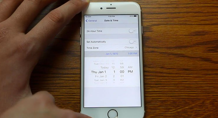 Clamoroso BUG di iOS: Imposta la data 01/01/1970 e l’iPhone diventa inutilizzabile