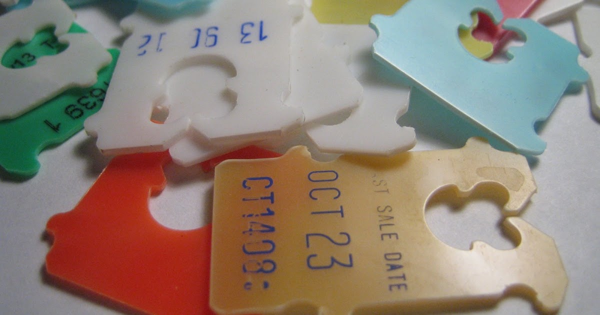 You can tell which day a loaf of bread was baked by the color of its plastic twist tag.
