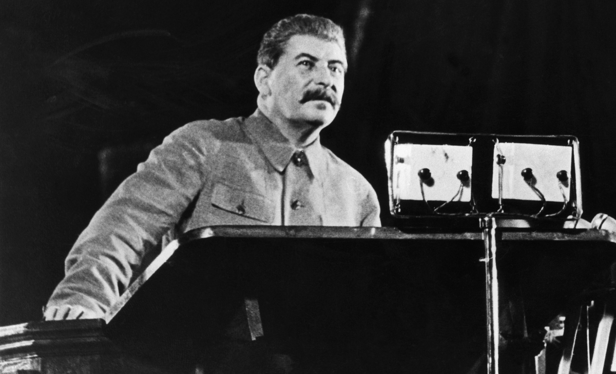 Did Stalin say America is like a healthy body with threefold resistance?