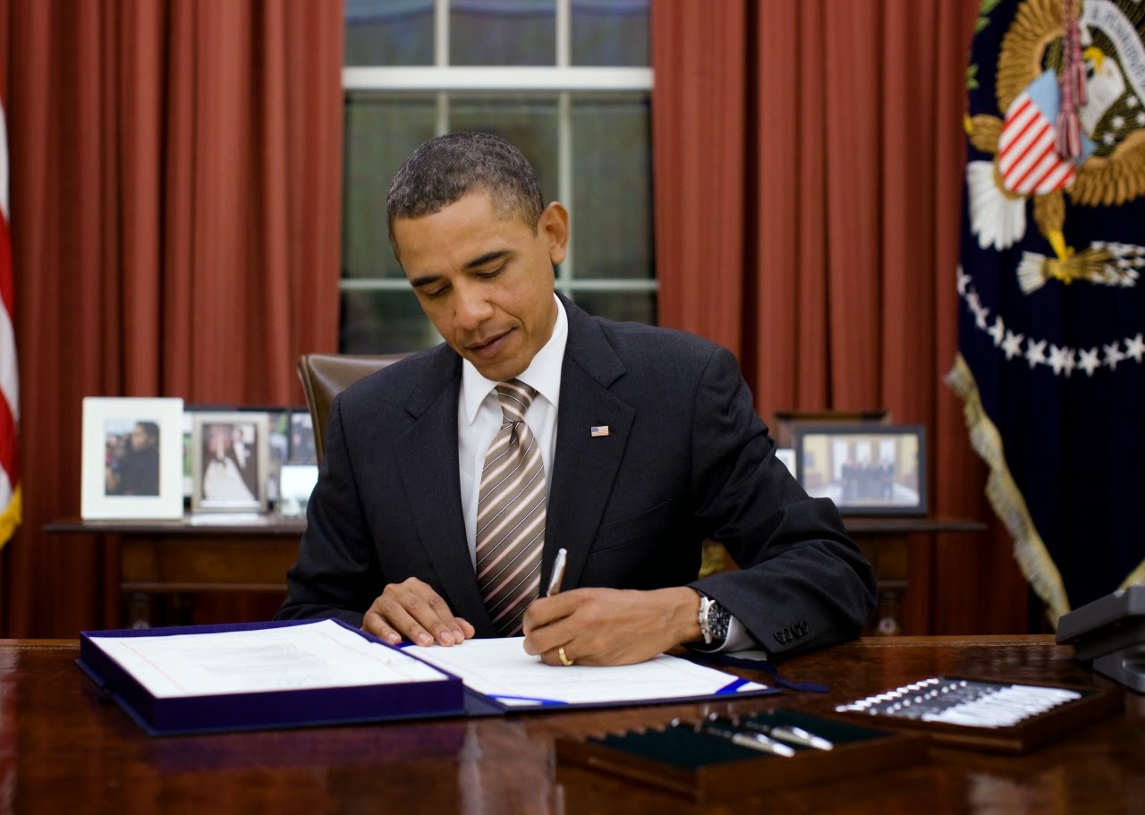 Did Obama Sign Executive Order Banning the Pledge of Allegiance in Schools Nationwide?