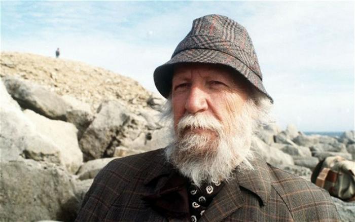 Whatever a give woman you william golding Blog :
