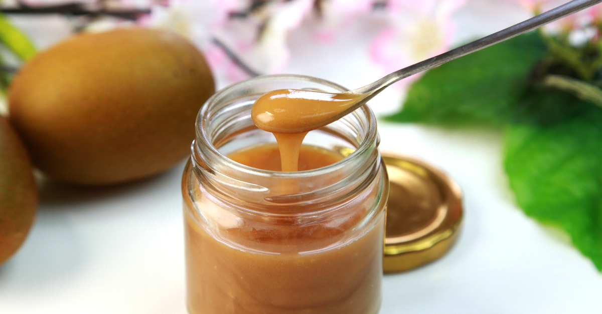 Jar of manuka honey