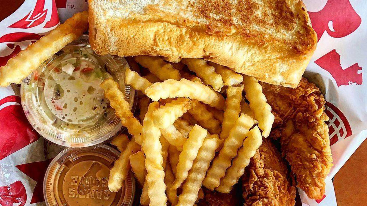Raising Cane's did not go bankrupt nor is the restaurant chain closing its doors.