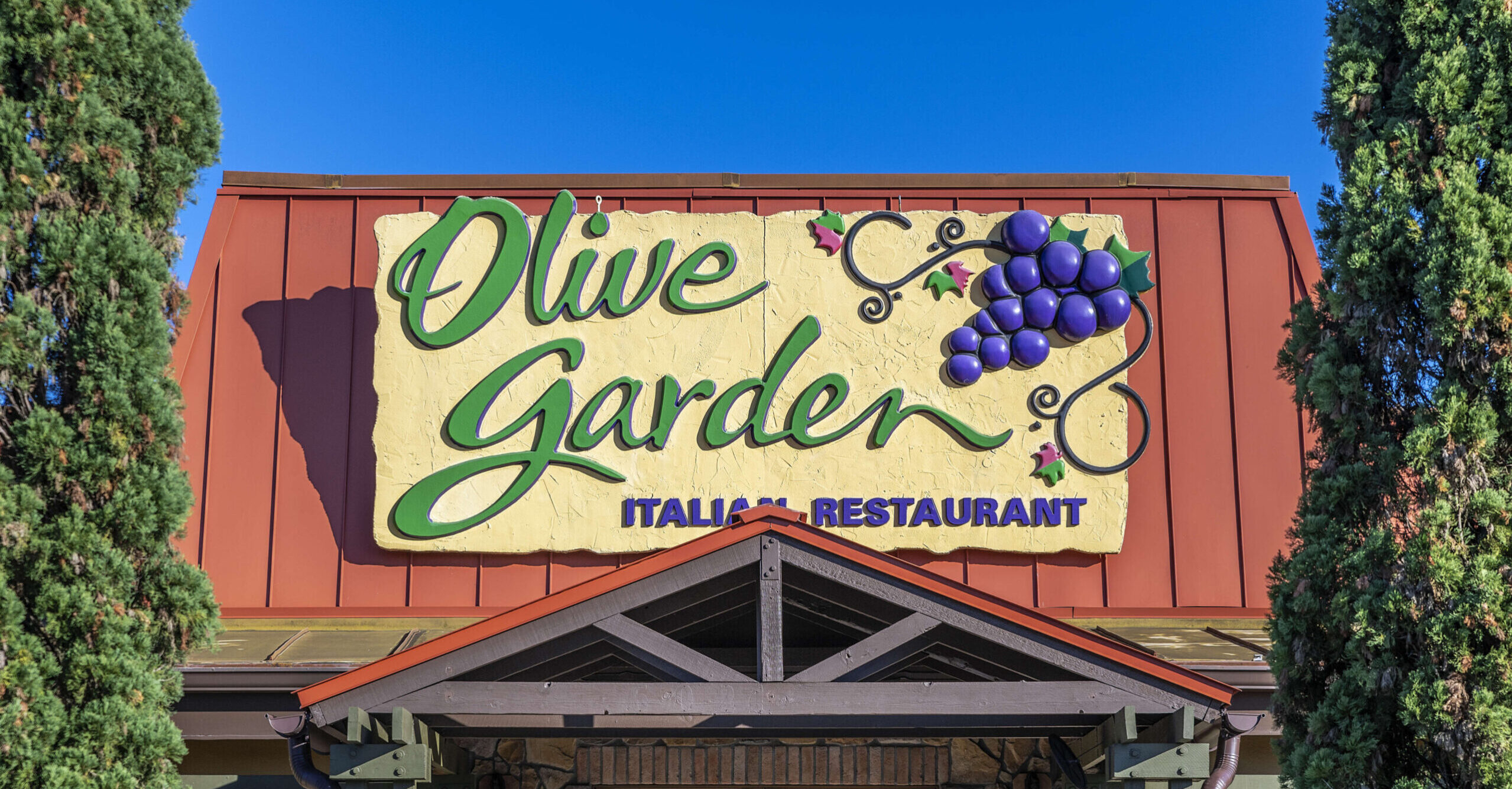 Is Olive Garden Going Out of Business? | Snopes.com