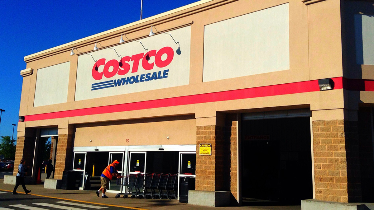 Costco did not discontinue its Kirkland Signature shampoo and conditioner, the company confirmed.