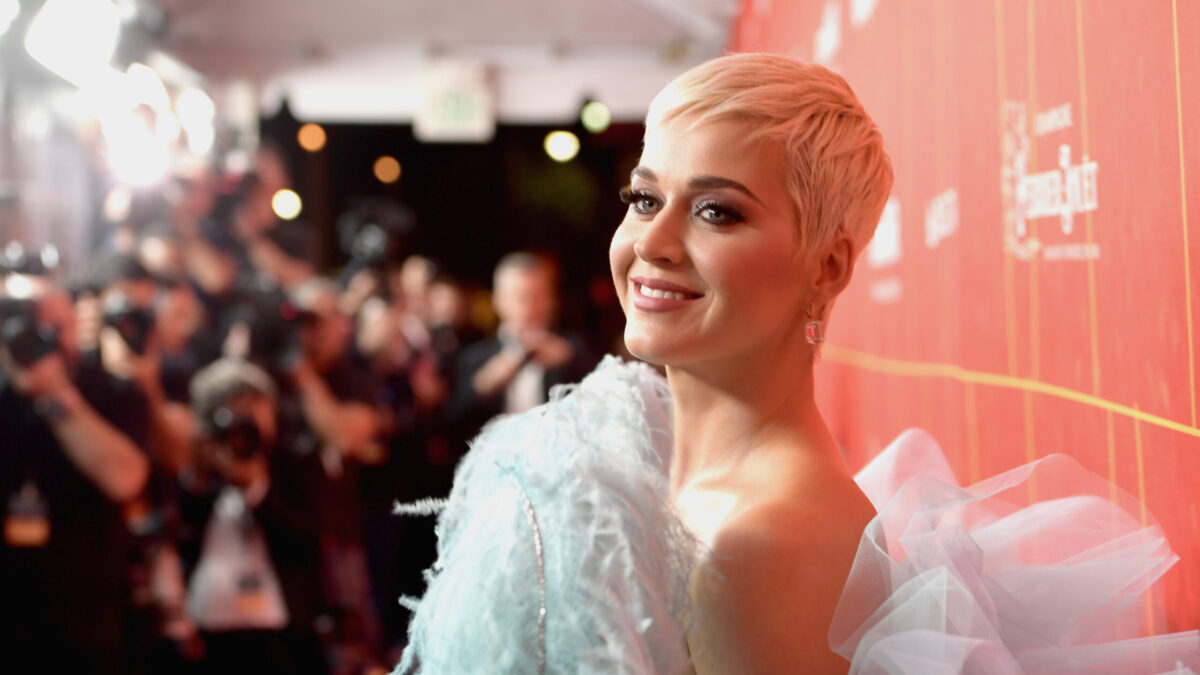 Katy Perry was not banned by SNL despite the claim made in an online ad.
