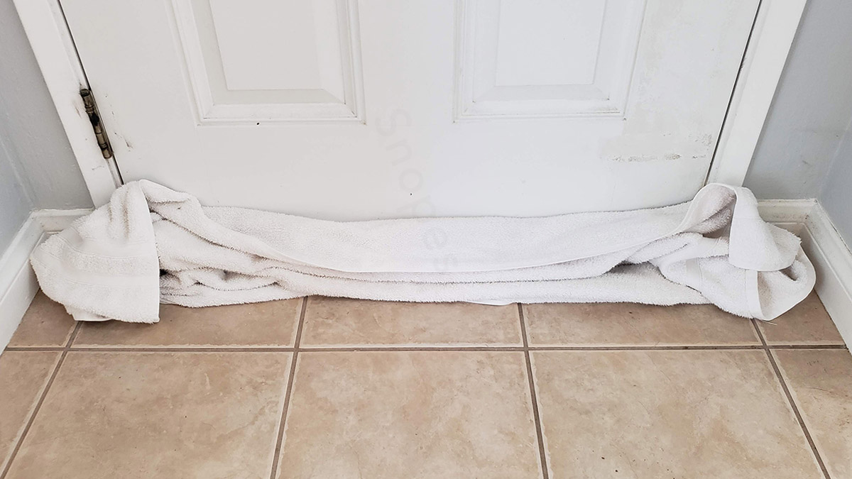 The ad that said Why You Should Always Put a Towel Under Hotel Door was misleading to say the least.