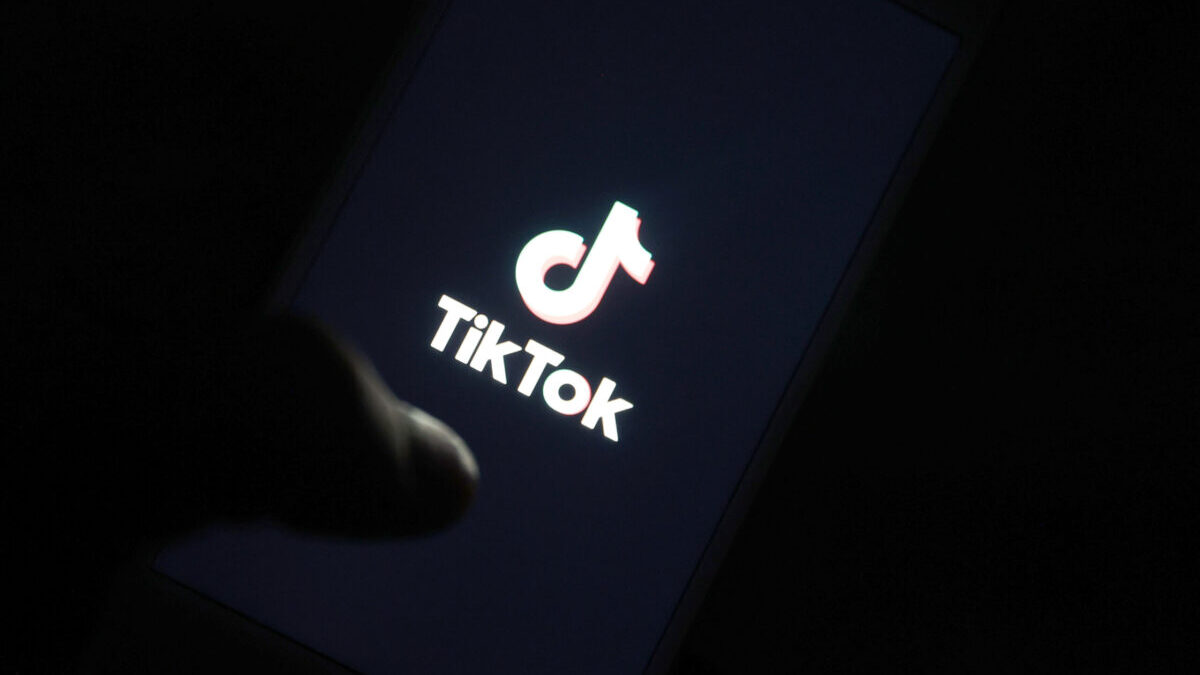 TikTok went down on July 6 2021 in an apparent outage and it is down.