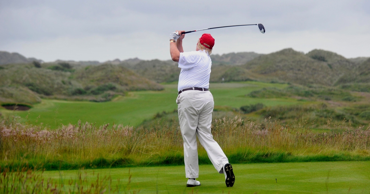 did trump hit a hole in one