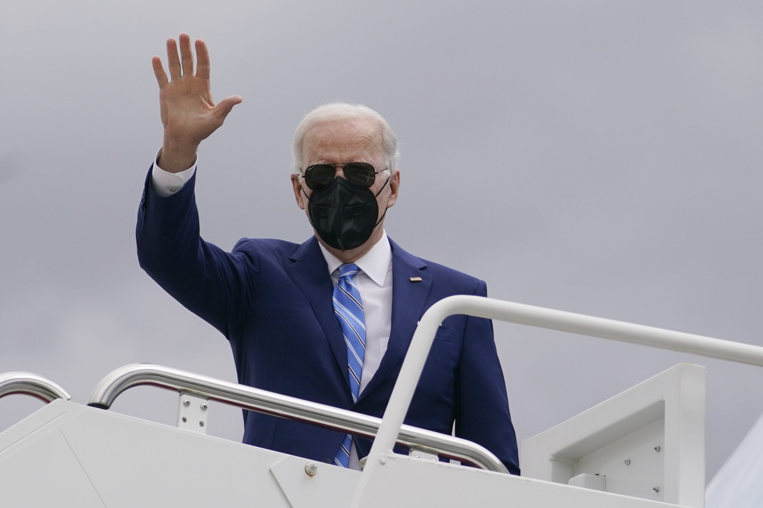 President Joe Biden boards Air Force One in Andrews Air Force Base, Md., Tuesday, April 12, 2022, en route to Menlo, Iowa. (AP Photo/Carolyn Kaster)