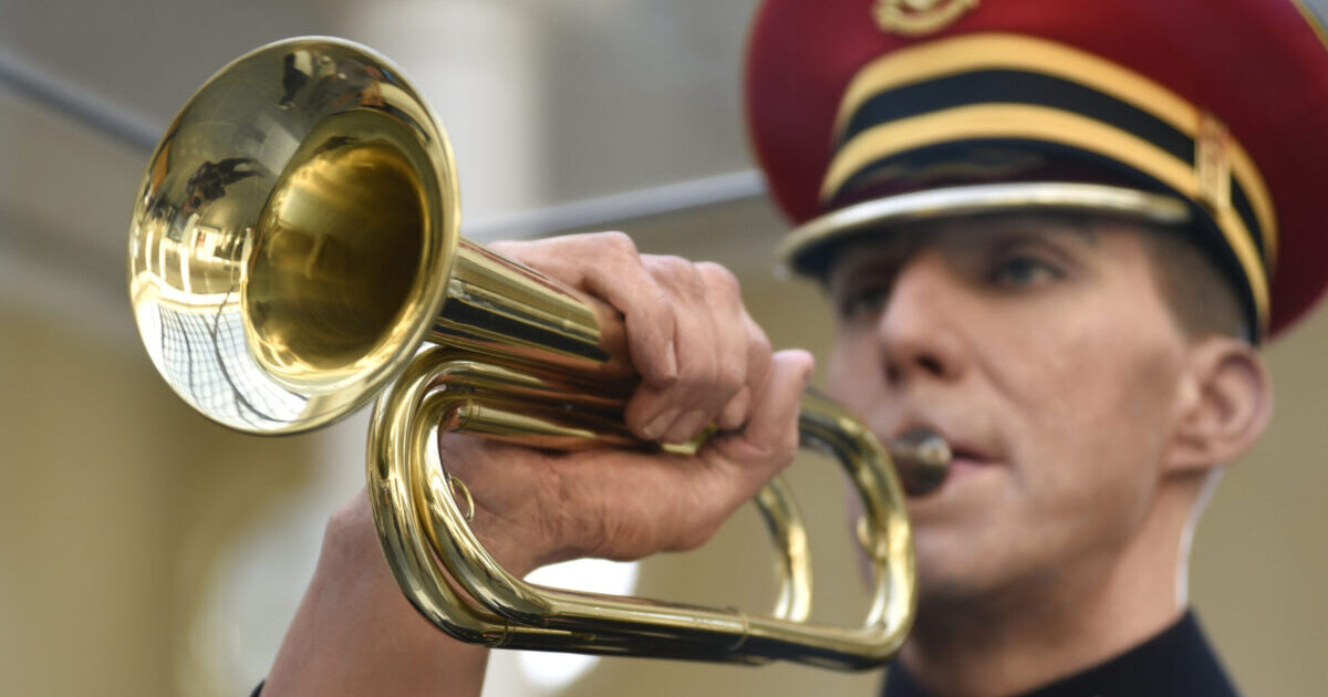 According to a 2014 Facebook post the origins of the musical notes in Taps had something to do with a Union Army captain finding the composition inside the pocket of his dead son who fought for the Confederacy.