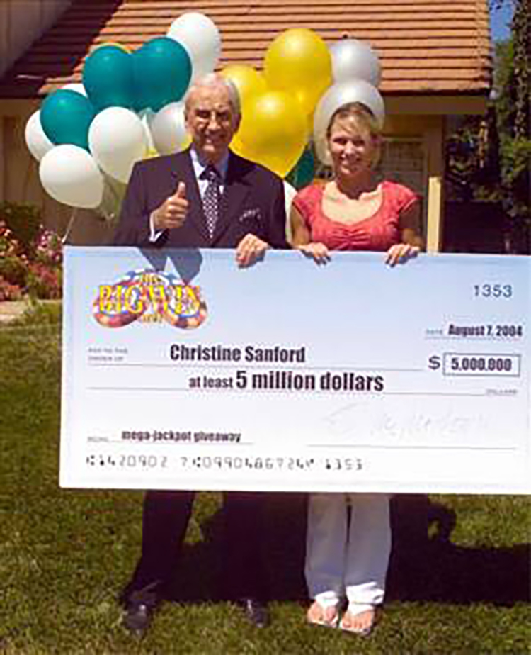 Ed McMahon never gave out big checks at ordinary people's doorsteps for Publishers Clearing House.