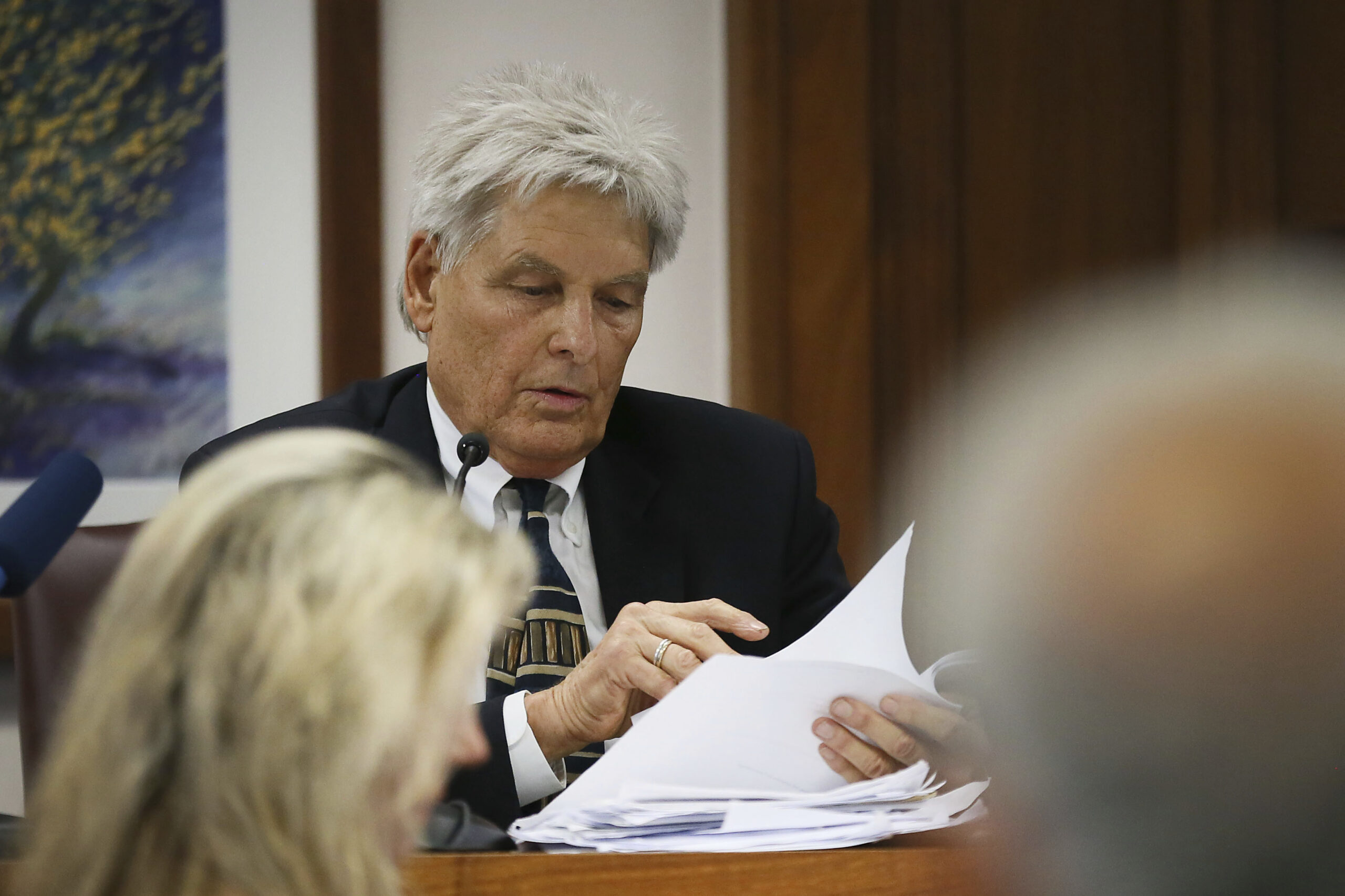 Economic expert Bernard Pettingill is called to testify to discuss the net worth of Alex Jones and Free Speech Systems Friday, Aug. 5, 2022, at the Travis County Courthouse in Austin, Texas. Jurors were asked to assess punitive damages against InfoWars host Alex Jones after awarding $4.1 million in actual damages to the parents of Jesse Lewis on Thursday. (Briana Sanchez/Austin American-Statesman via AP, Pool)